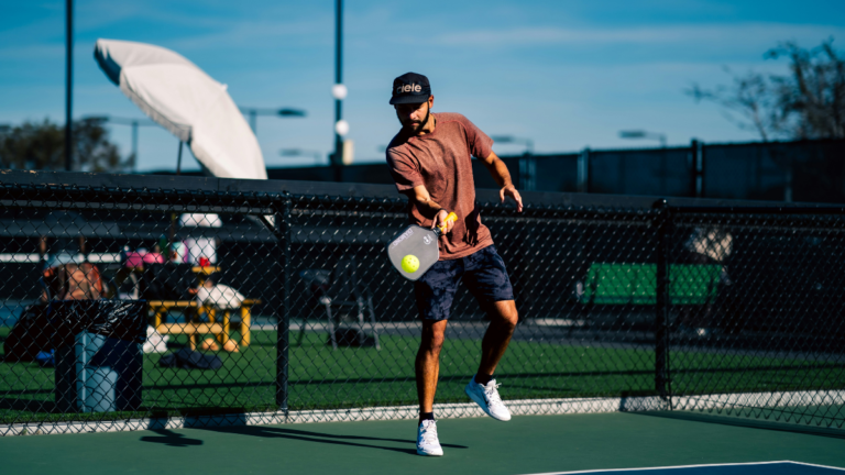 How to Choose the Perfect Pickleball Paddle — A Buyer’s Guide for Every Level and Budget
